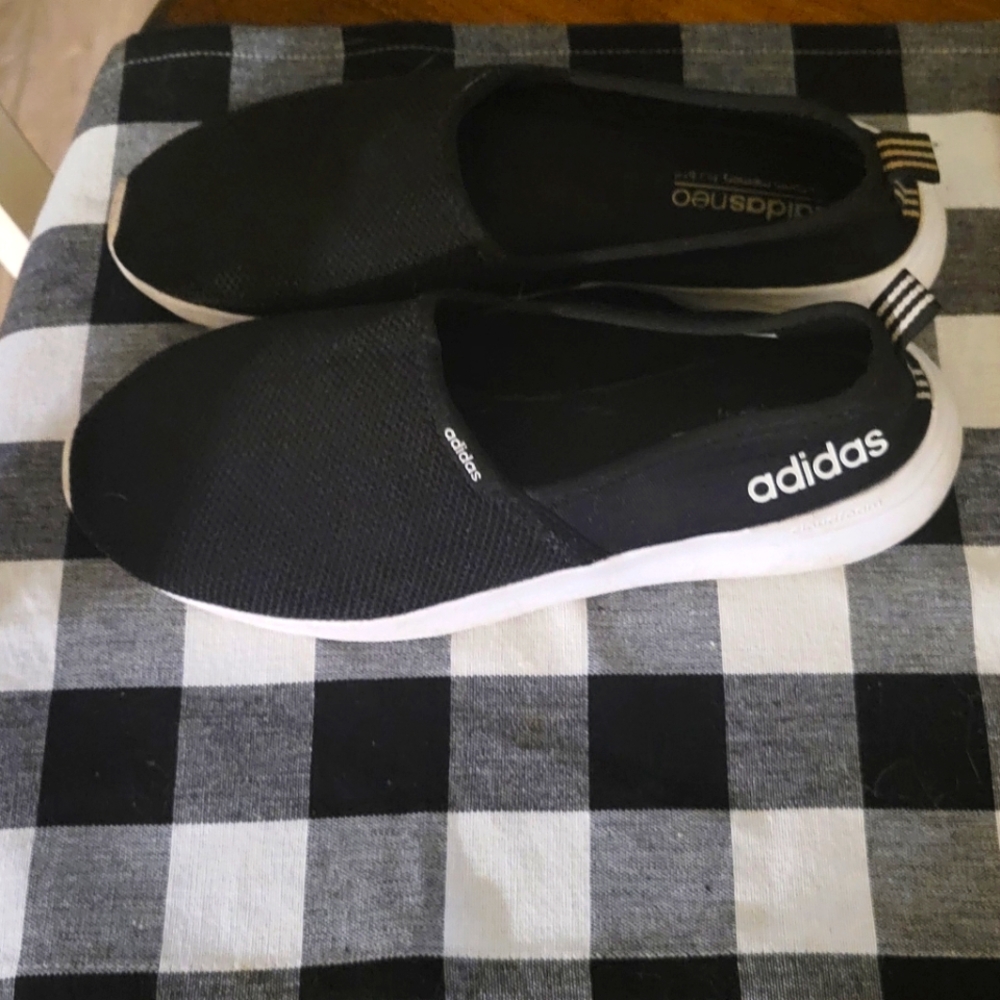 Adidas Neo Cloudfoam  Footbed Pull-On Shoes Women